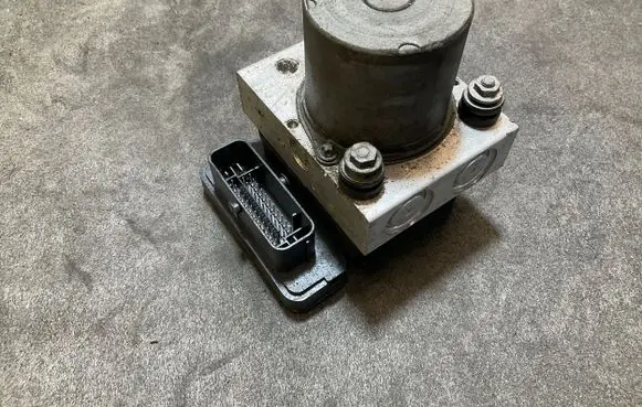 Mercedes-Benz Sprinter W906 ABS Pump A9069001904 ZGS001 269799