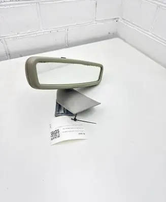 Rear view mirror (interior)