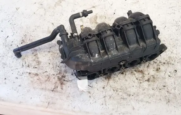 Volkswagen Polo III 6N 6N2 6NF Intake manifold 036129711