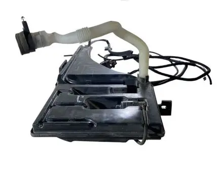 Maserati Ghibli Windshield washer fluid reservoir/tank 670006414