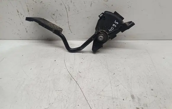 Volkswagen Sharan Accelerator throttle pedal 7M3721603D YM219F836AB