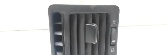 Toyota Corolla Verso E121 Dashboard side air vent grill/cover trim 5566013020