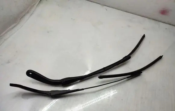 BMW 3 F30 F35 F31 Headlight wiper blade set 7260469 7260470