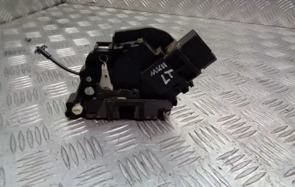 Ford Focus Rear door lock 4M5AA26413BE