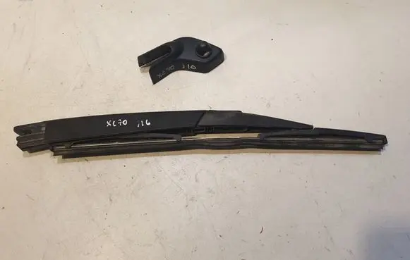 Volvo XC70 Rear wiper blade arm 