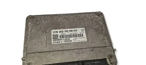 Volkswagen Polo V 6R Engine control unit/module 03D906023 5WP4084604 3D906023
