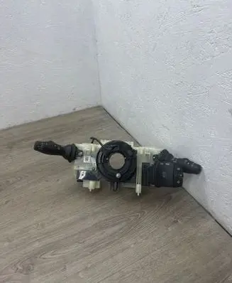 Renault Zoe Wiper turn signal indicator stalk/switch 255673247R 255522540R
