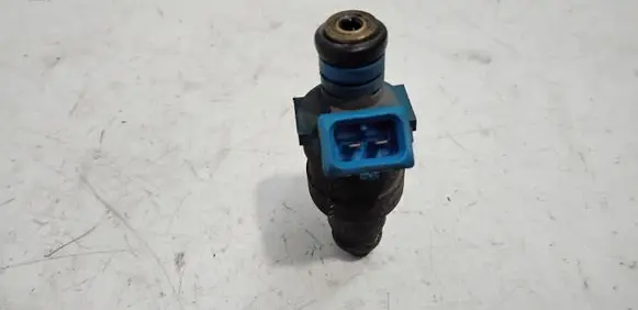 Volvo S70 V70 V70 XC Fuel injector 1389563