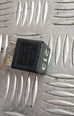 Audi A6 S6 C5 4B Other relay 443951253j