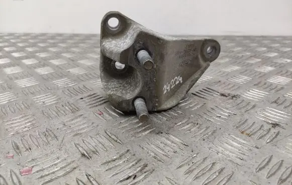Ford Fiesta Gearbox mounting bracket 8V517M125AC