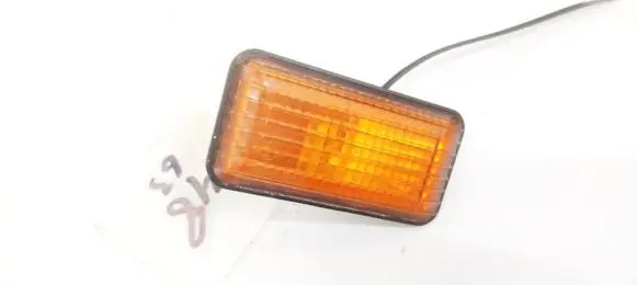 Volkswagen PASSAT B3 Front fender indicator light 357949117