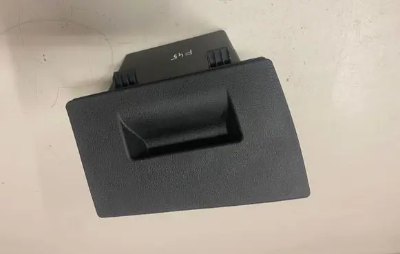 BMW 2 F45 Dashboard storage box/compartment 11242010 5145 9262975