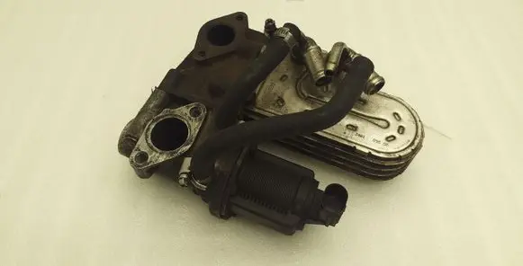 Jeep Cherokee III KJ EGR valve cooler 41212038 3236353