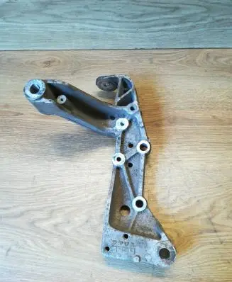 Volkswagen Golf V Front lower control arm/wishbone 1K0199295E
