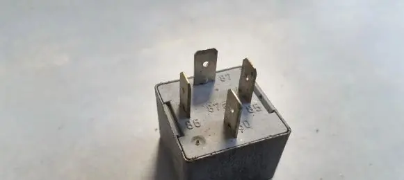 Volkswagen Golf IV Other relay 141951253B