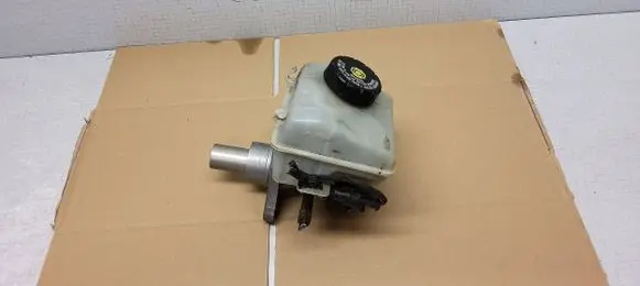 Opel Zafira B Master brake cylinder 32067271 1452679