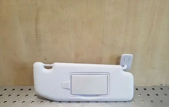 Peugeot 208 Sun visor