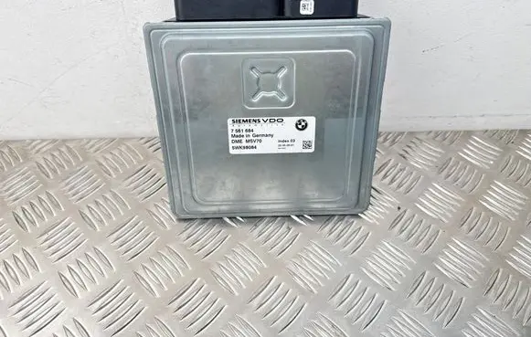 BMW 5 E60 E61 Engine control unit/module 7561684 62010818 5WK98084