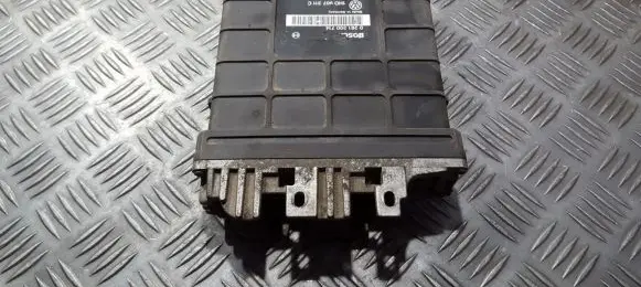 Volkswagen Golf III Engine control unit/module 0261200714 1H0907311C