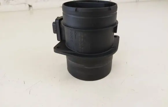 Audi Q3 8U Mass air flow meter 03L906461A 0281002956 12224682