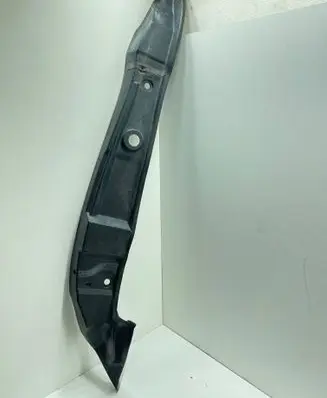 Audi Q5 SQ5 Fender end trim 8R0821111C
