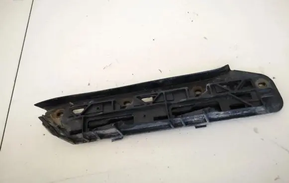 Volkswagen Touran I Front bumper mounting bracket 1t0807936