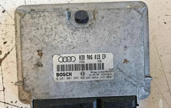 Audi A6 S6 C6 4F Engine control unit/module 28SA3910 038906018FP 0281001964