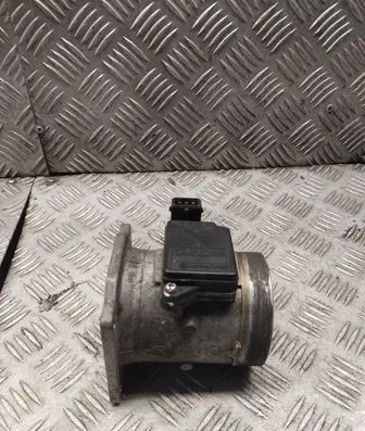 Audi A6 S6 C5 4B Mass air flow meter 078133471