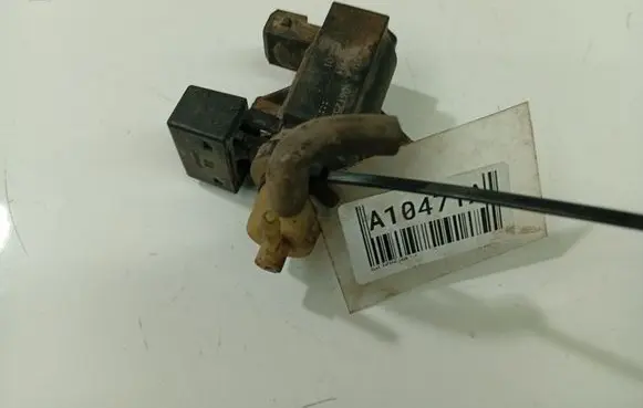 Opel Zafira B Turbo solenoid valve 55563534