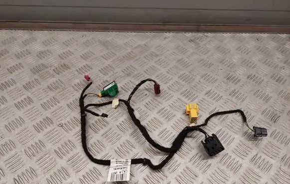 Mercedes-Benz E C207 W207 Front door wiring loom A2075405405