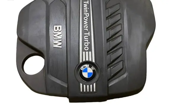 BMW X5 E70 Engine cover (trim) 7811025 13717811025