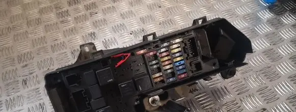 Volvo S60 Fuse module 9494210