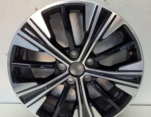 Mitsubishi Outlander R18 alloy rim 