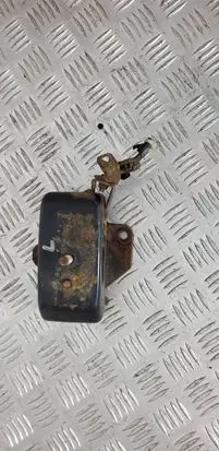 Mitsubishi L200 Engine mount vacuum valve 