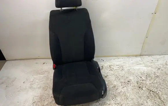 Volkswagen PASSAT B6 Front driver seat 