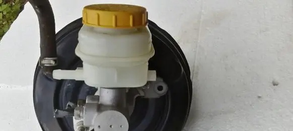 Subaru XV Master brake cylinder