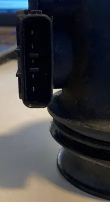Volvo S60 Mass air flow meter 9202199