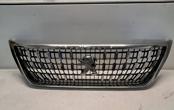 Peugeot 3008 II Front grill 9810869377 AA37795000