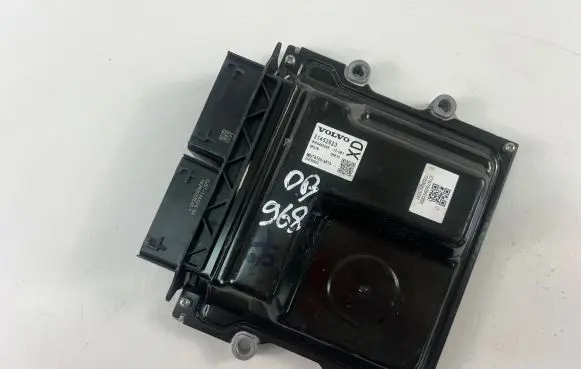 Volvo V60 Engine control unit/module ECU 31452623