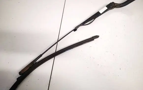 Mercedes-Benz Sprinter W906 Front wiper blade arm a9068200644