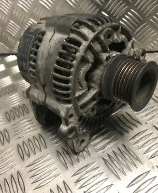 Volkswagen PASSAT B4 Generator/alternator 028903025G