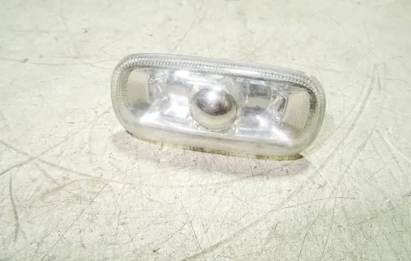 Audi A6 S6 C6 4F Front fender indicator light 8E0949127
