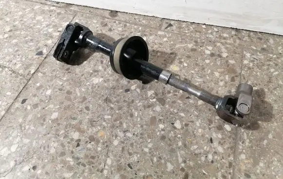 Lexus ES 250 - 300 - 330 Steering column universal joint