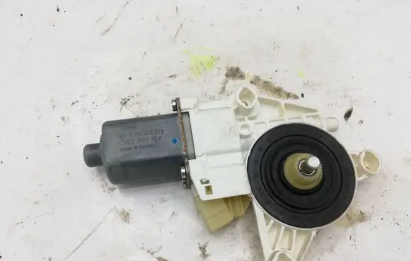 Mercedes-Benz ML W164 Front door window regulator motor A2518200842