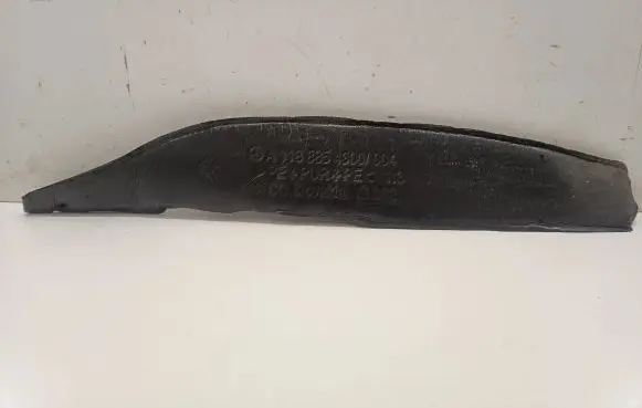 Mercedes-Benz CLA C118 X118 Fender foam support/seal A1188854300