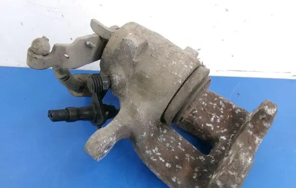 Skoda Octavia Mk2 (1Z) Rear brake caliper