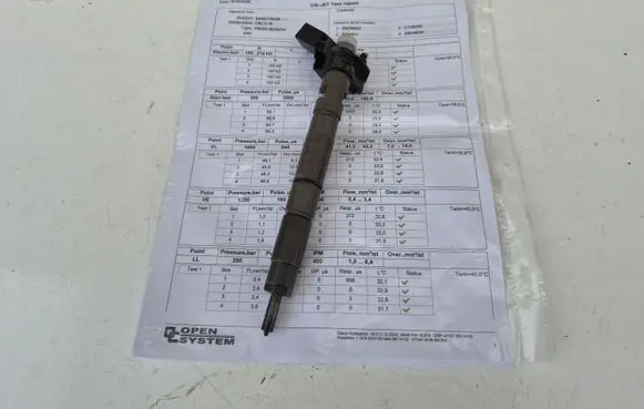 Audi A6 S6 C6 4F Fuel injector 059130277AC 0445115039