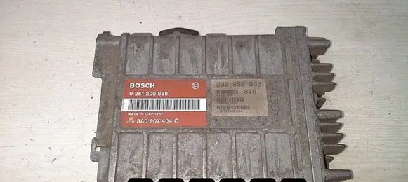 Volkswagen PASSAT B3 Engine control unit/module 0261200858