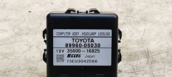 Toyota Avensis T250 Light module LCM 8996005030 3560016825 73EU3042566
