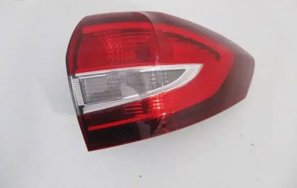 Ford Focus C-MAX Rear/tail lights F1CB13404BC
